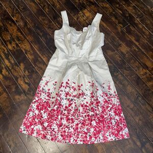 White House Black Market floral dipped hem 10 sleeveless fit & flare dress